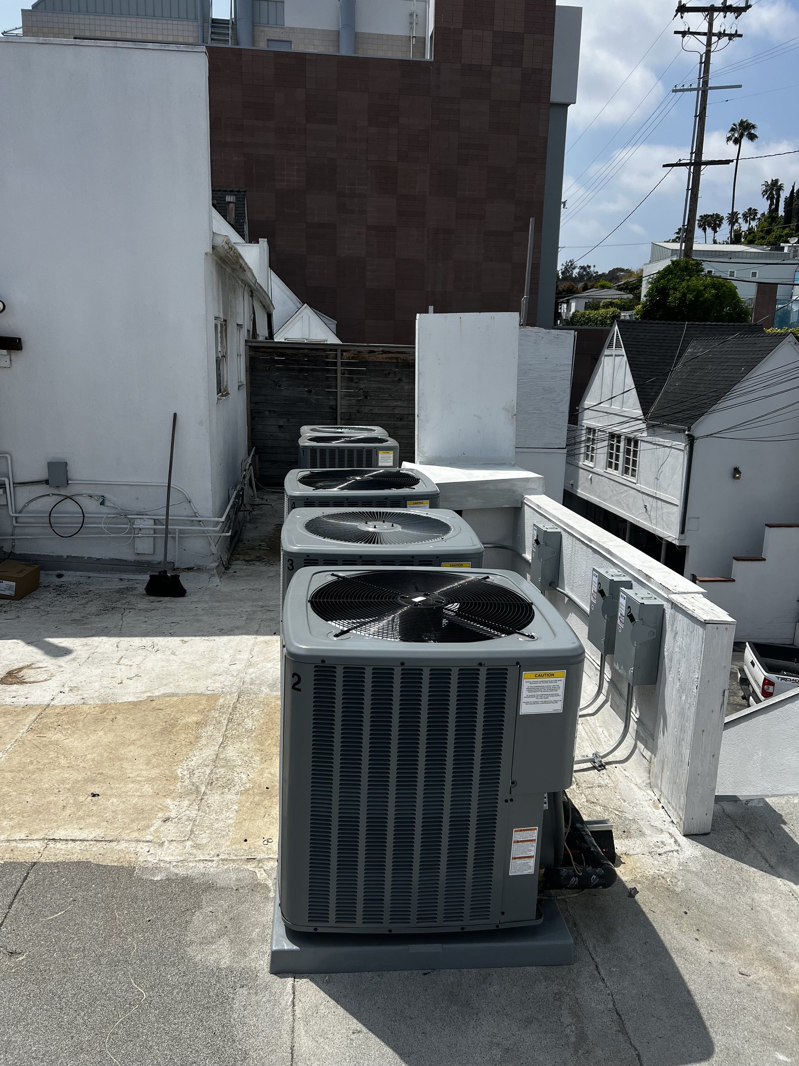 Multi-unit condenser installation — LOS ANGELES, CA